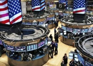 متى يفتح سوق الأسهم الأمريكي؟ شرح شامل لِ ساعات التداول والبورصات الرئيسية 1 متى يفتح سوق الأسهم الأمريكي؟ شرح شامل لِ ساعات التداول والبورصات الرئيسية