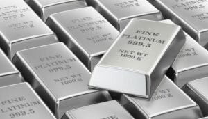 البلاتين: معدن ثمين بفرص استثمارية واعدة