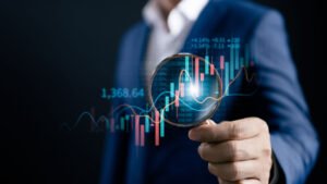 خفض الفائدة وآثاره المتعددة على الأسواق المالية: الدليل الشامل