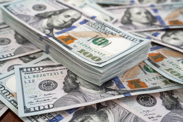 استمرار صعود الدولار وتراجع الأسهم الأوروبية وسط ترقب بيانات التضخم الأمريكية ومسار الفائدة الأوروبية 2 استمرار صعود الدولار وتراجع الأسهم الأوروبية وسط ترقب بيانات التضخم الأمريكية ومسار الفائدة الأوروبية