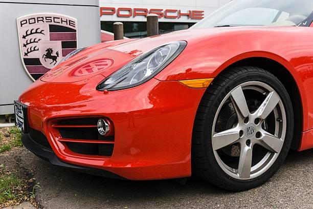 هبوط حاد لأسهم بورشه بعد تأجيل طرازات كهربائية وخفض توقعات الربحية