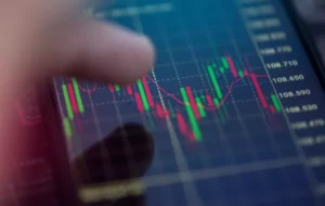 الأسواق العالمية بين التذبذب والفرص: كيف يقرأ المستثمر المرحلة الحالية؟ 2 الأسواق العالمية بين التذبذب والفرص: كيف يقرأ المستثمر المرحلة الحالية؟