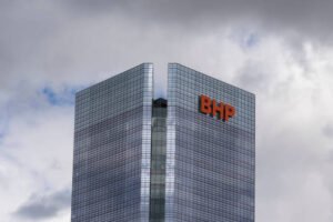 نزاع التسعير بين BHP والصين يهدد تدفقات خام الحديد ويثير مخاوف مؤقتة في الأسواق