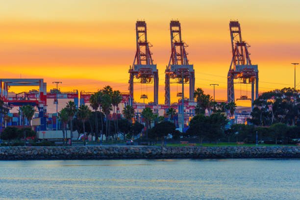 جيفريز تبدأ تغطية Porr بتوصية “شراء” وتستهدف ارتفاع السهم 32% بفضل ازدهار مشاريع البنية التحتية الأوروبية 2 جيفريز تبدأ تغطية Porr بتوصية “شراء” وتستهدف ارتفاع السهم 32% بفضل ازدهار مشاريع البنية التحتية الأوروبية