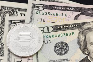 تدفقات قياسية على صناديق سولانا تعزز رهانات الاختراق… هل يقترب السعر من موجة صعود جديدة؟