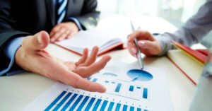 كيفية تقييم الشركات قبل الاستثمار خطوة بخطوة | دليل 2026 للمستثمرين 1 تقييم الشركات قبل الاستثمار