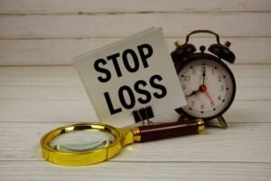 Stop Loss وTake Profit: دليل شامل لإدارة المخاطر وتحقيق الأرباح في التداول