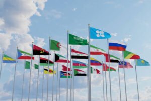 أوبك+ تلوّح بزيادة كبيرة في الإمدادات بعد الضربة الإسرائيلية على إيران لاحتواء صدمة النفط