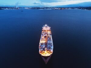 أسعار النفط اليوم: تراجع مؤقت وسط ارتفاع المخزونات واستمرار توترات الشرق الأوسط 2 أسعار النفط اليوم: تراجع مؤقت وسط ارتفاع المخزونات واستمرار توترات الشرق الأوسط