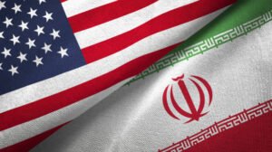 تعثر المفاوضات الأمريكية الإيرانية يشعل التوترات في مضيق هرمز ويعمّق مخاطر الاقتصاد العالمي