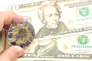 هل تستعد XRP لانفجار سعري؟ تحليل شامل لاحتمال الوصول إلى 27 دولار