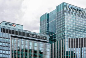 باركليز يرفع تصنيفات كبرى شركات الإطارات ويحذر من ضغوط تكاليف تهدد القطاع الأوروبي