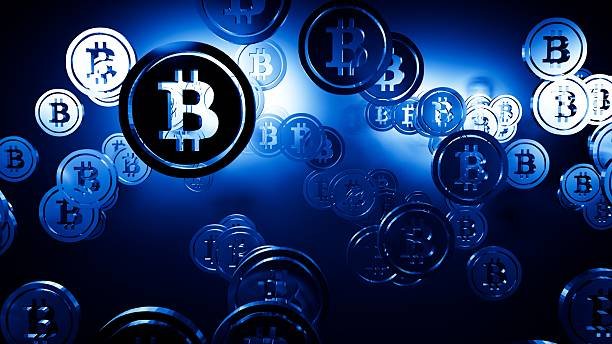 بيتكوين يتراجع إلى ما دون 76 ألف دولار… الضغوط الجيوسياسية والتضخم تضرب شهية المخاطرة