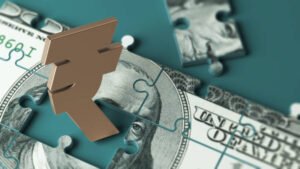 الروبية الهندية ترتفع بقوة بعد تدخل البنك المركزي وتراجع أسعار النفط