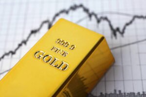 الذهب يواصل التراجع دون 4000 دولار مع صعود الدولار وترقب بيانات التضخم الأمريكية