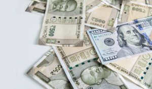 الدولار يضغط على العملات الآسيوية مع تصاعد المخاطر الجيوسياسية وترقب محضر الفيدرالي

