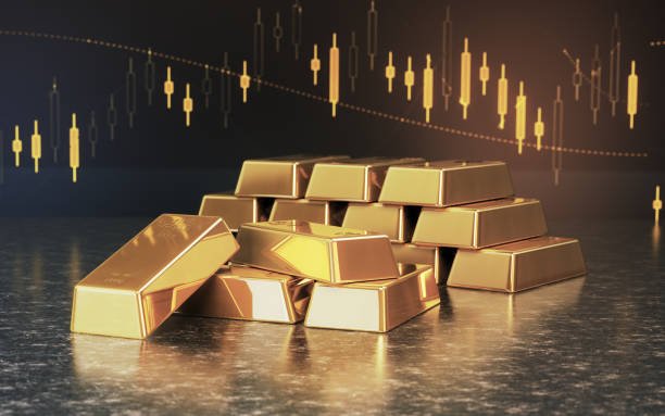 الذهب ينهي 3 أسابيع من الخسائر ويستعيد الزخم فوق 4,300 دولار