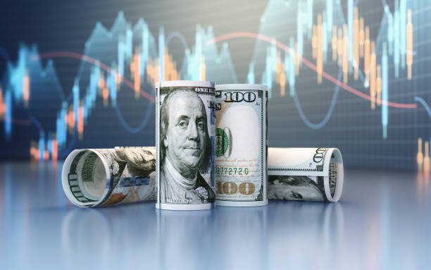 الدولار الأمريكي يفقد بريق الملاذ الآمن.. الين يتقدم واليورو يواجه ضغوطًا قبل قرارات البنوك المركزية 1 الدولار الأمريكي يفقد بريق الملاذ الآمن.. الين يتقدم واليورو يواجه ضغوطًا قبل قرارات البنوك المركزية